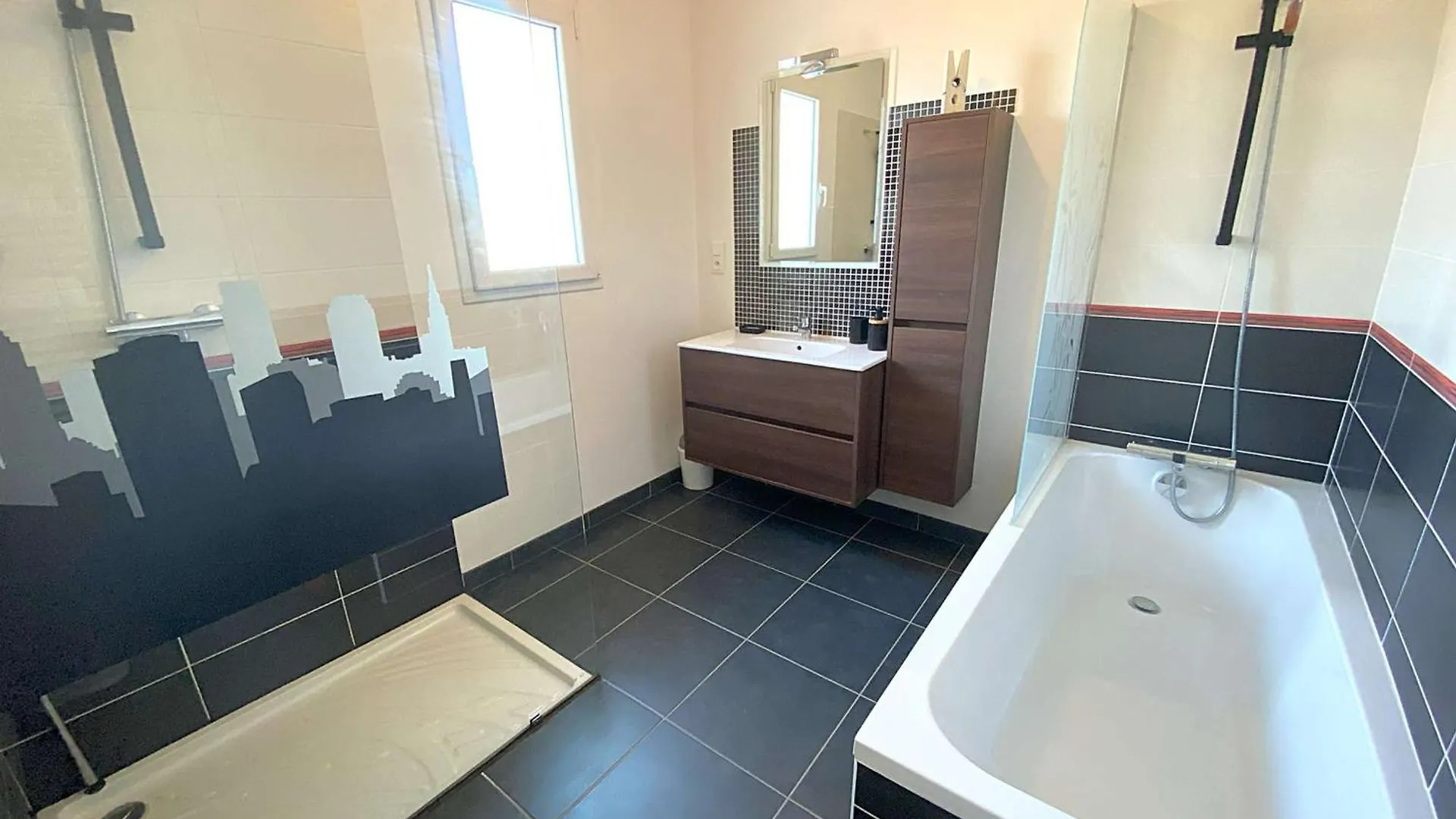 Maison Avec Wifi, Jardin Clos Et Terrasse, A 500M De La Mer Et Du Gr34, Ile Grande - Fr-1-368-13 Pleumeur-Bodou 0*,  Frankrig